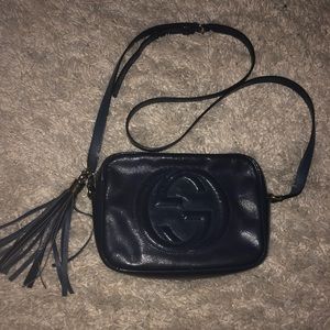 Gucci soho navy patent leather